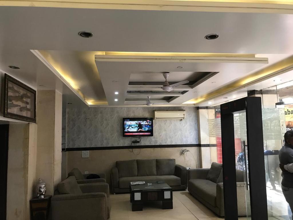 Adb Rooms Udhav Palace Nueva Delhi Exterior foto